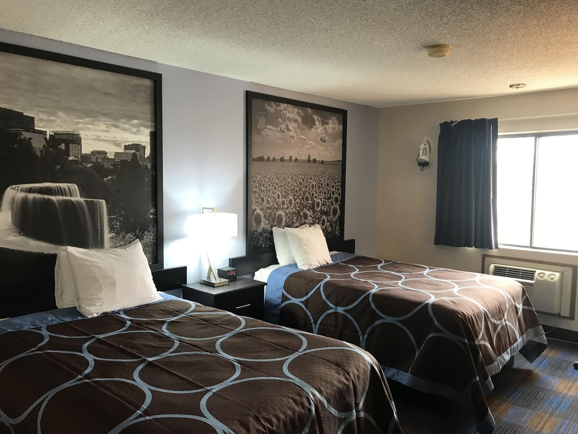 Super 8 By Wyndham Lenexa Overland Park Area/Mall Area Bagian luar foto